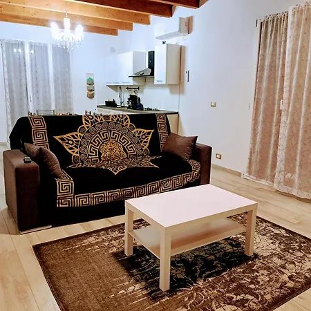 Casa Fiorentini צ'סנטיקו